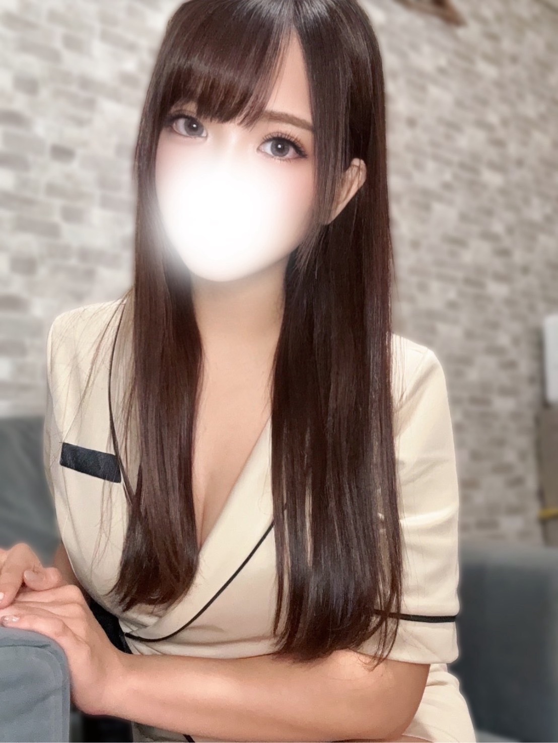 篠崎つむぎ 